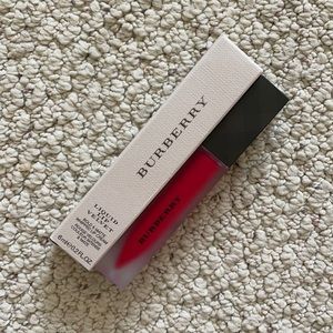 Burberry liquid lip velvet No.37 Regiment